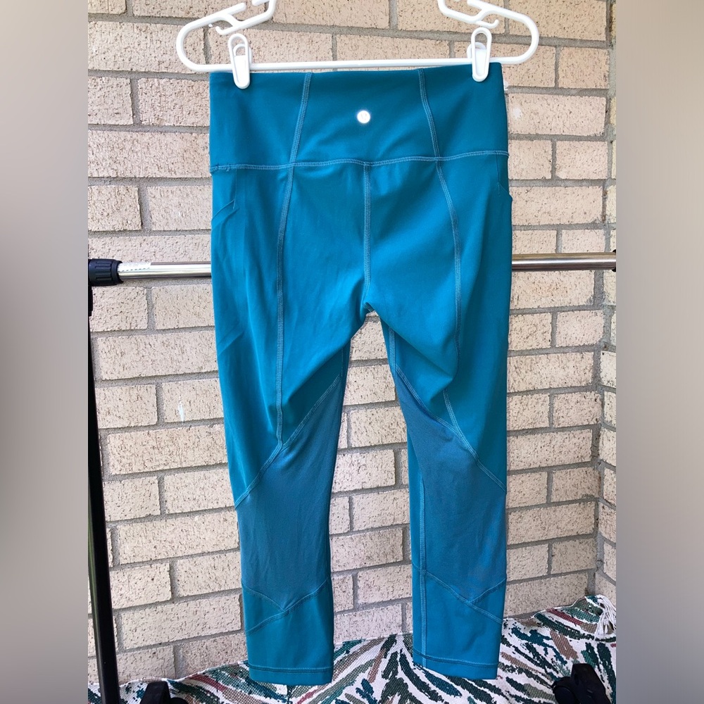 Lululemon Teal Blue Cropped Leggings Size 6 With Pockets